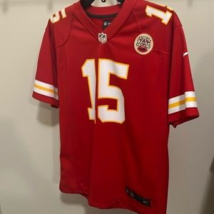 Kansas City Chiefs Patrick Mahomes Nike Jersey. Boys Large (14-16)
